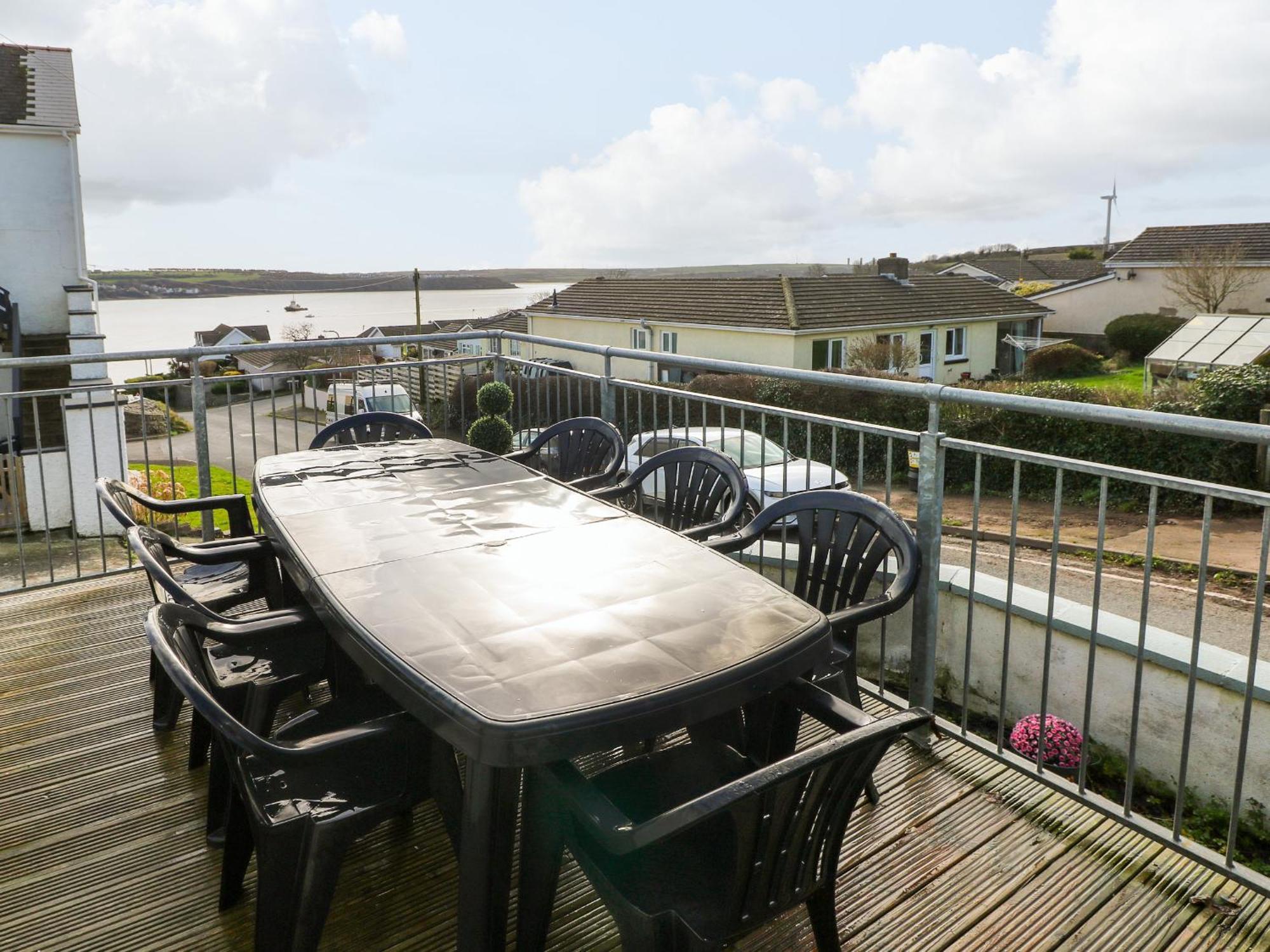 Oakdene Villa Milford Haven Exterior foto